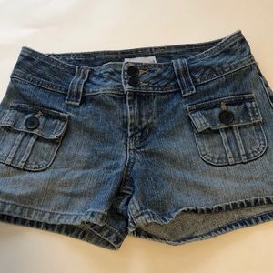 No Boundaries brand Jean Shorts - Size 3
